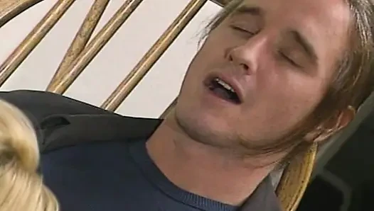 Blonde Beauty Enjoys Intense Pussy Licking