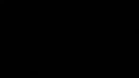 Kleine muschi ist so nass, dass ich einen schwanz brauche