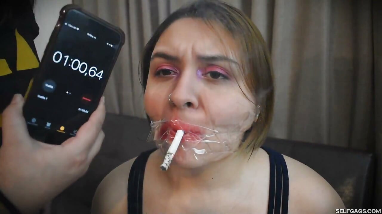 Penelope výzva roubíku kouření
