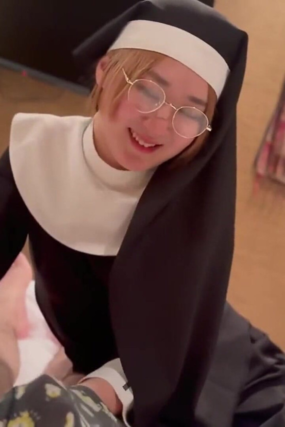 Cute Cosplay Look Steals the Spotlight, Private Chemistry Turns Into a Bold Secret Finish