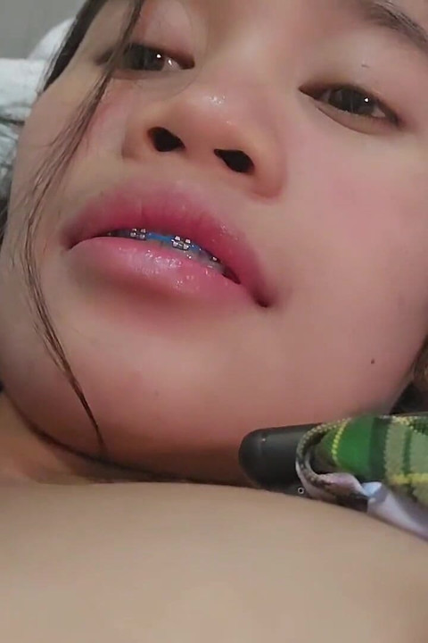 Giantess Student