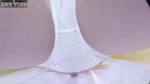 E Cup Modeli Geri Dönüyor. Temiz seven kız tek başına parmakla oynamanın tadını çıkarıyor