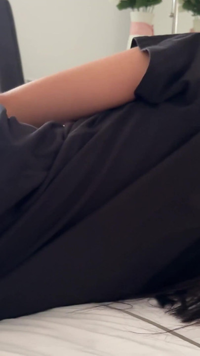 My Latina stepsister forgets her panties before the flight | Clip 1