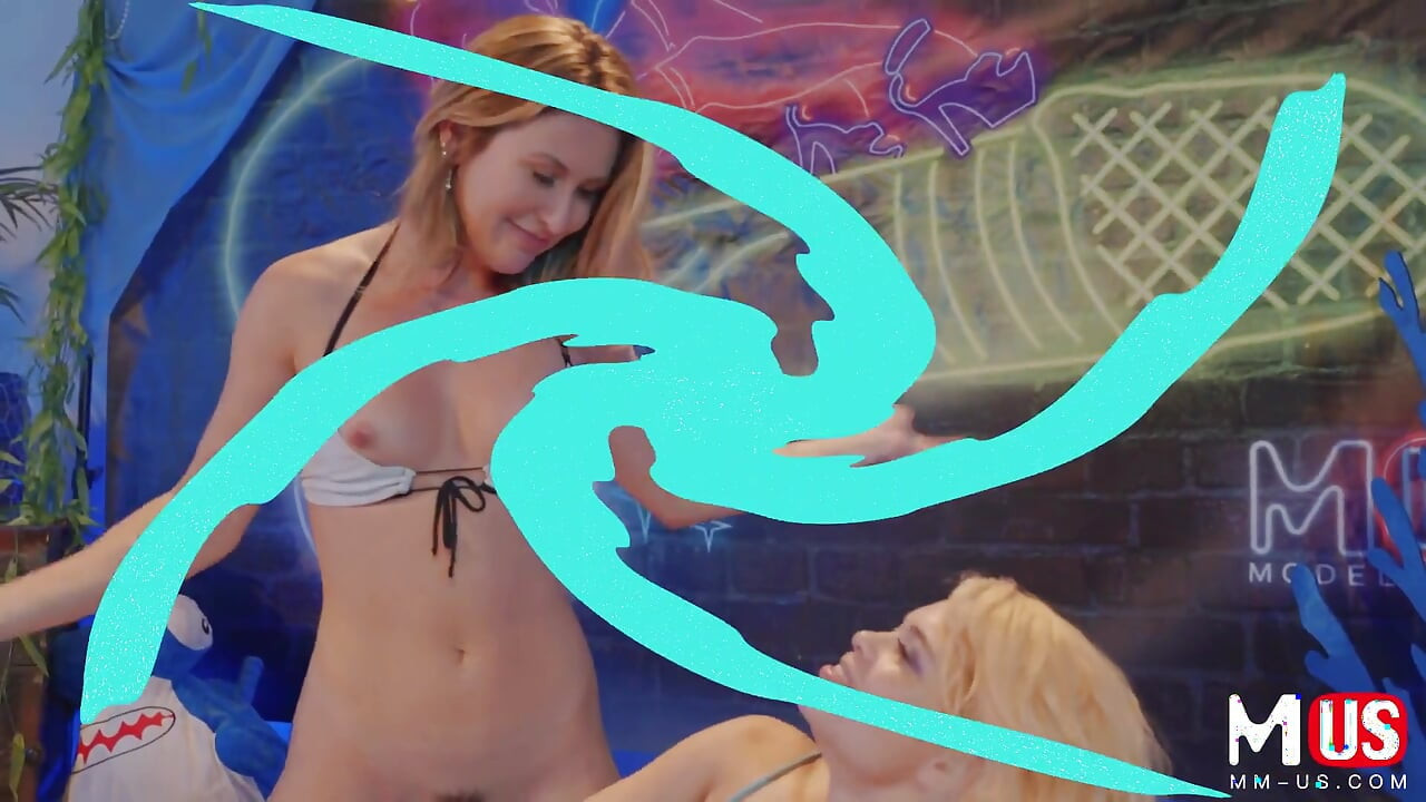 Jerkaoke - Paige Owens dan Destiny Cruz