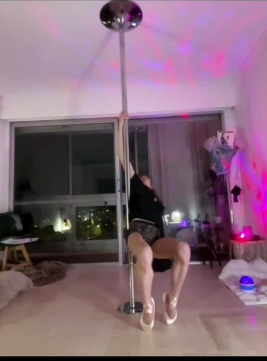 Nude Dancer