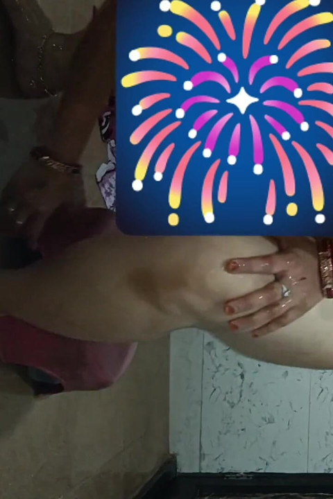 Priya Bhabi Pusssy in Side Finger Hot Video