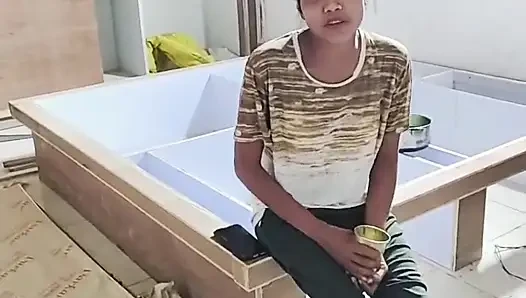 Desi Village Stiefschwester kam vom Markt und sie sah, wie sie ihrem schwager half, indianAlexaQueen zu masturbieren