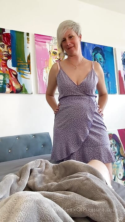 Reife MILf macht dich zu einem mann - ganz natürlicher MILf WICHs-countdown