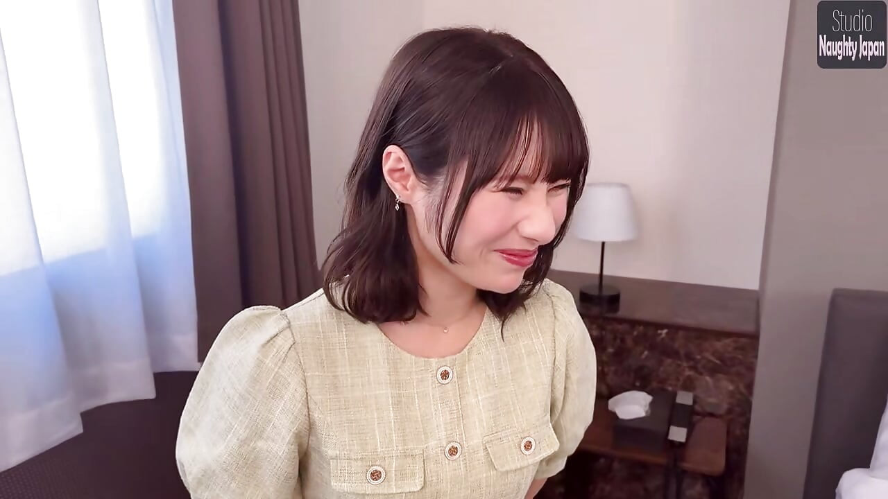 Petite Idol Face - ندف مرح مع تجربة مدهشة وطاقة لا نهاية لها