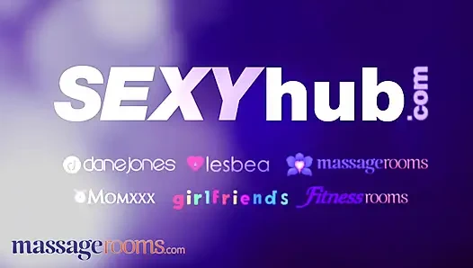 Kızın yüzüne amını ovaladıkça orgazm - masaj odaları