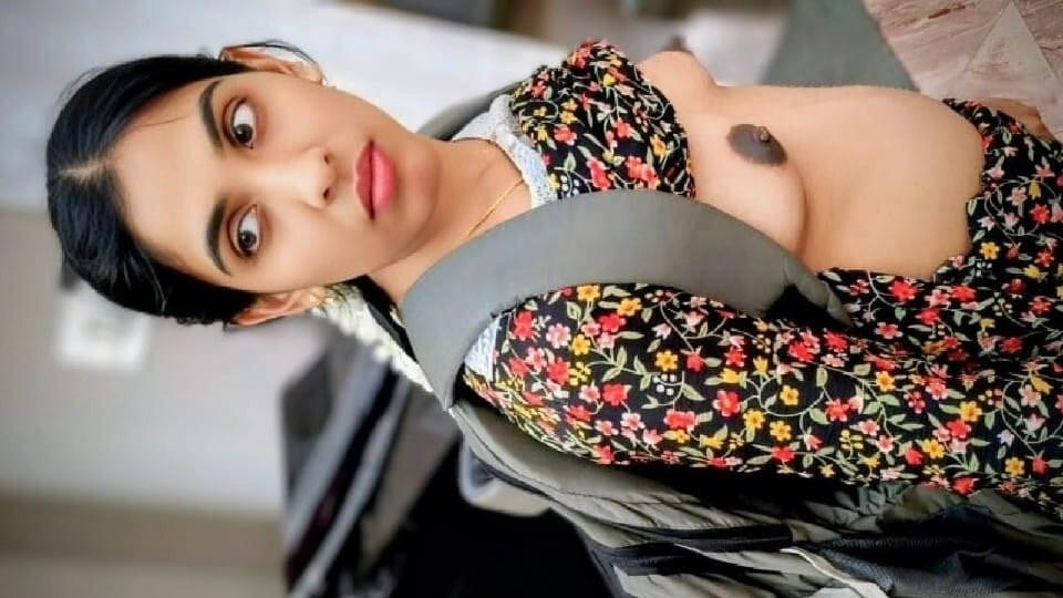 BBC je konačno pojebao moju desi vruću susjedu u guzicu studentice