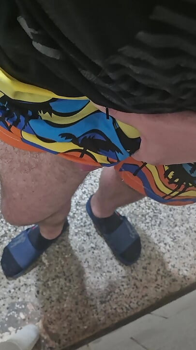 Fat, juicy Bulgarian cock, with a head swollen to the point of bursting, smears semen all over the wall of an old bathroom.
