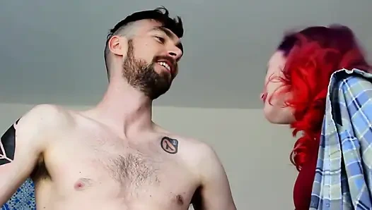 Куколдом и феминизированы горячей альфа-парой сисси унижение фантазией