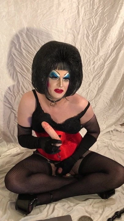 Sissy Drag Queen Slut fucks & sucks big dildo -ass to mouth