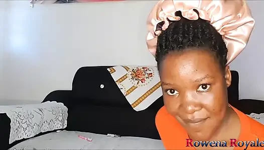 Играю зубной щеткой в моей мандочке и заднице и лизать это (полное видео)