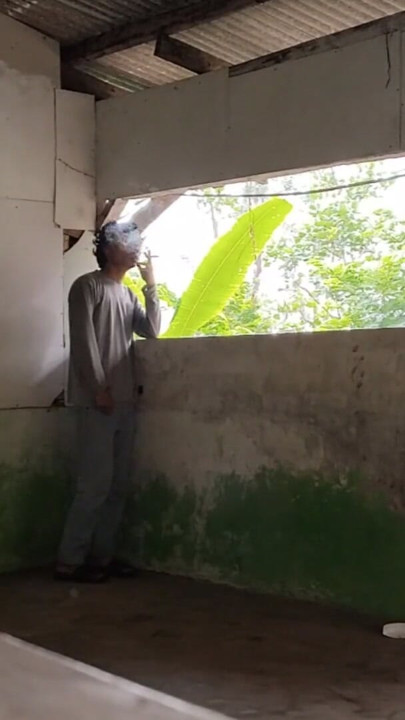 Footage of a young man in an empty place goes viral | Clip 1