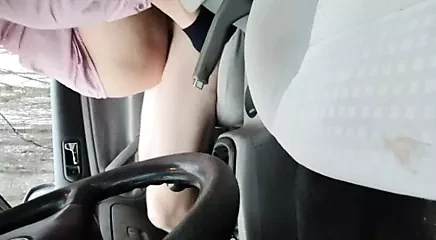 Mẹ quyến rũ bước đi con trai và rides của anh ấy vòi nước