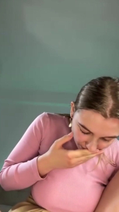 Jucielussie Cam sitting and real orgasm | Clip 1