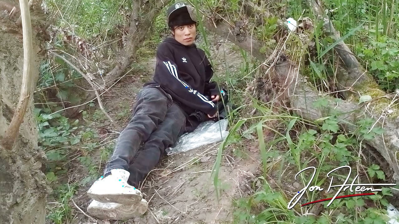 Gay boy Jon Arteen freeballing showing his dick and naked ass outdoor