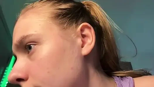 Скачка на дилдо в анале с Jucielussie