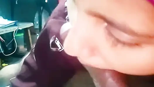 Жена, пожалуйста, сюда