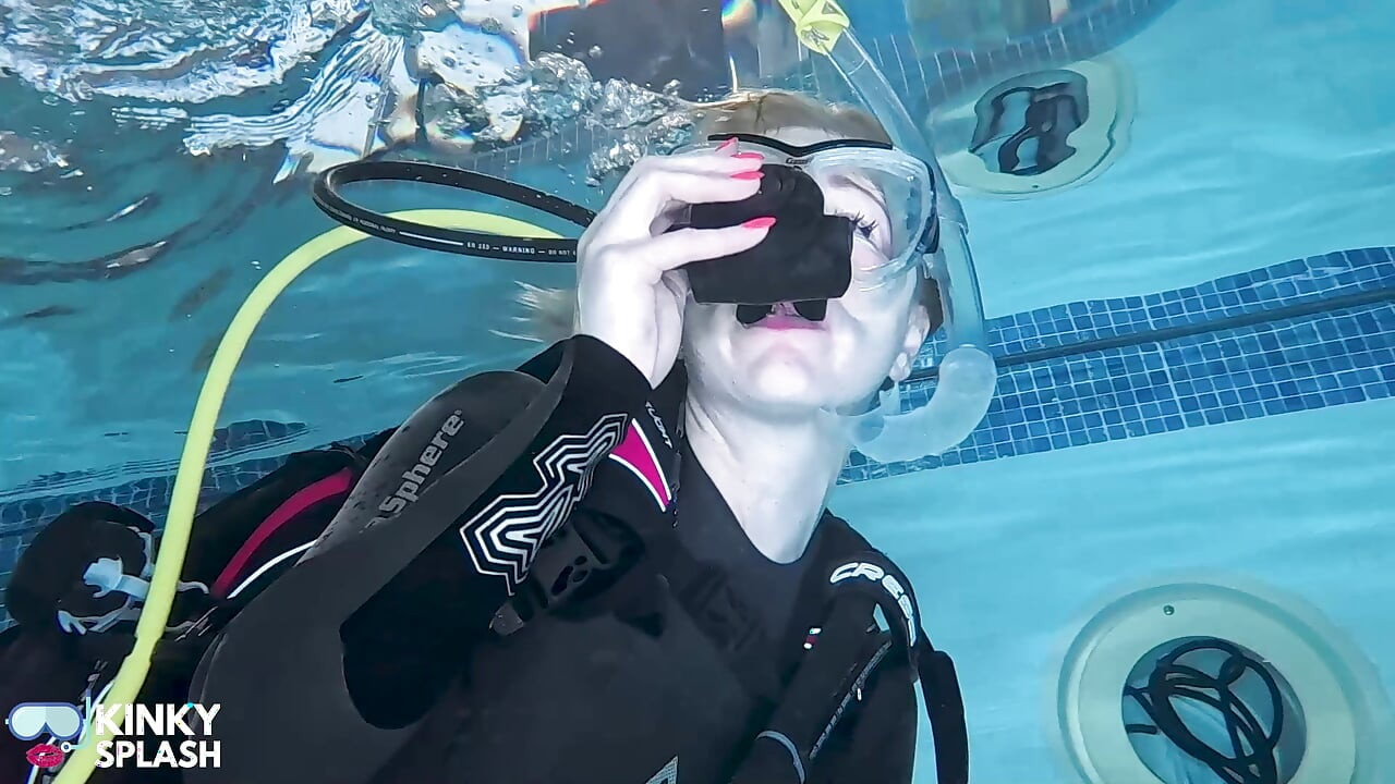 Plongée avec tuba et séduction sous-marine - plaisir humide et déjanté au premier rendez-vous