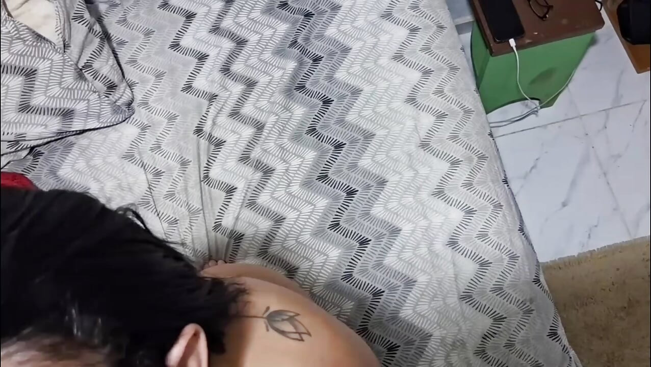 المشاغب تاج سخيف مع كاريوكا