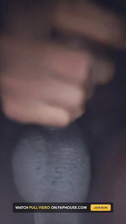 Indisches teen solo-tribut mit sperma