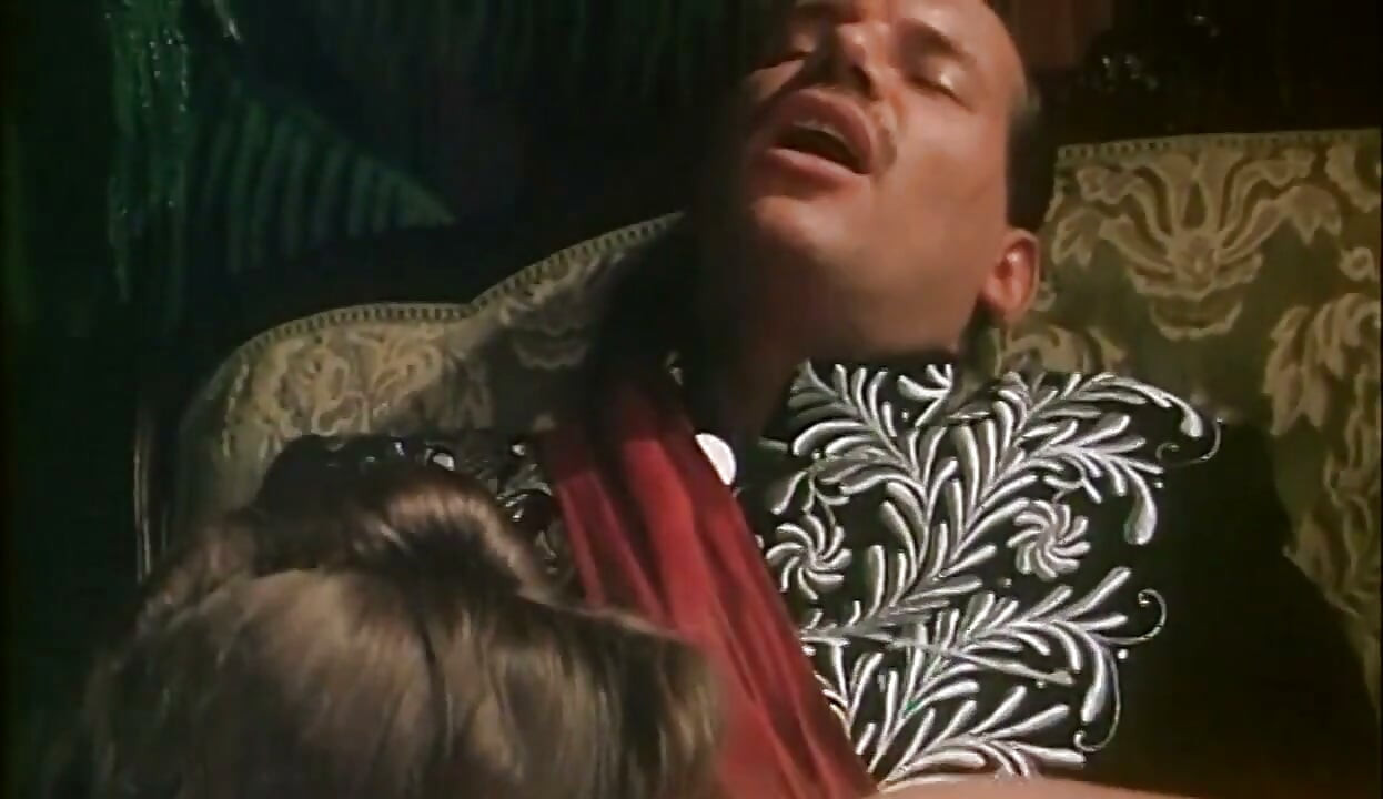 Hairy vintage pussy licking anal penetrated in the Budapest castle