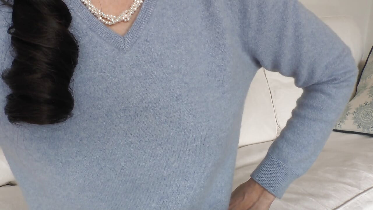 14 hari sebelum pernikahan Anda: Tabu bertemu di sweter saya, Lady Victoria Valente