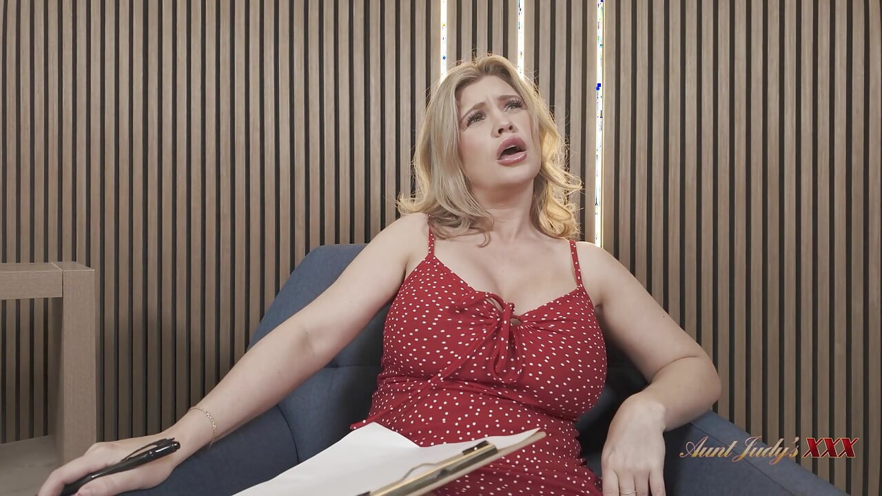 AuntJudysXXX - Your Busty MILF Sex Therapist Dr. Andie Anderson Has the Perfect Cure