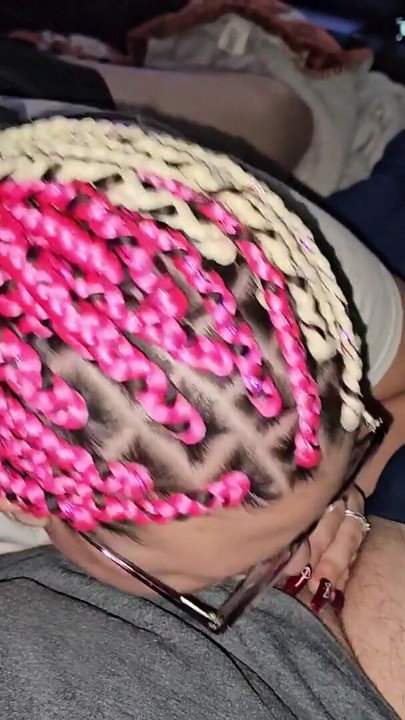 Blowjob yang menakjubkan mata cantik memandang | Klip 1