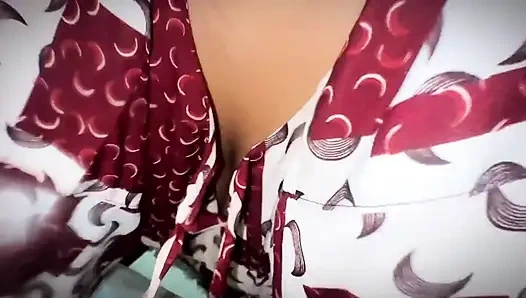 Gadis kantor hot turki dengan pantat dan toket besar lagi ngidam dientot sama teman kantornya