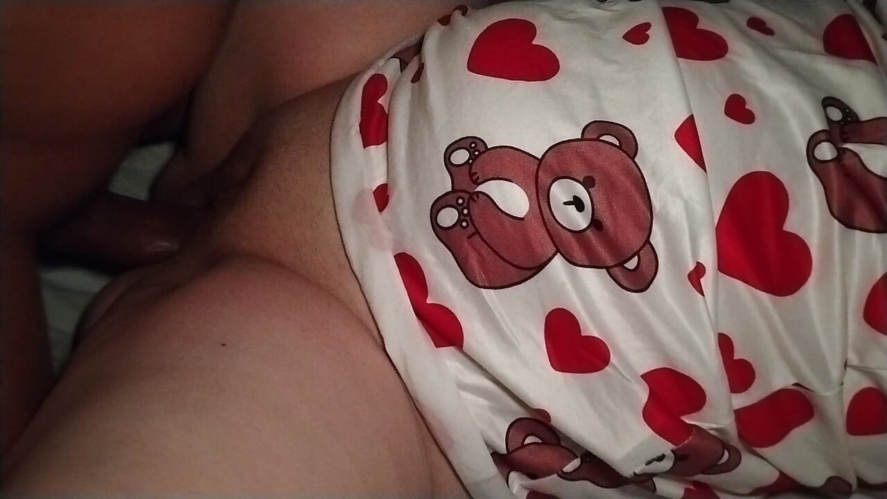 Part 3, all the semen and cream in her pussy, fucking this girl missionary style