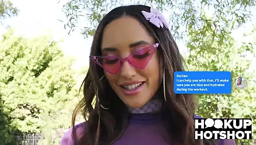 Секс-любопытная шлюшка Хлоя Амур общается с ДорианОм Дель Исла!