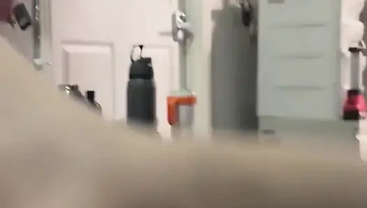 Seksi orta yaşlı seksi kadın yarak emiyor