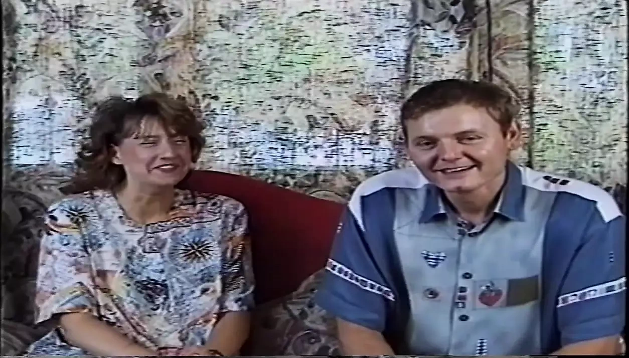 和老继母做爱 - 她喜欢做爱