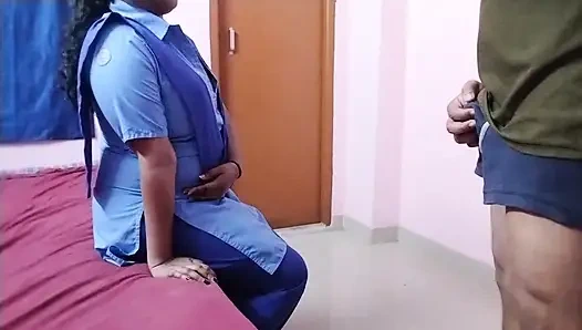 Aku mengambil keperawanan saudara tiriku yang pemalu dan muncrat di memeknya