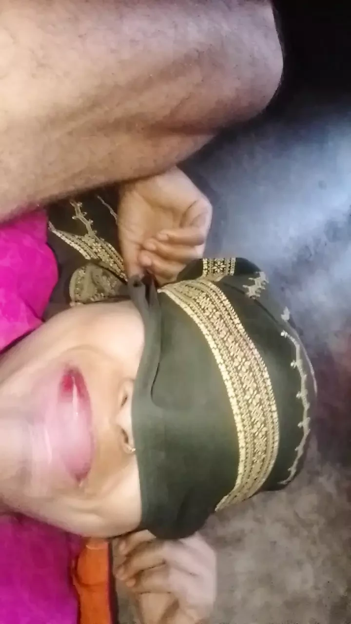 Deshi Indian hot village Bhabhi Cheeting her husband and take my coock in mouth in deepthort
