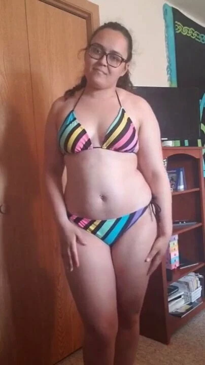 Alexa Is Here To Watch You Cum Hard To Her Bikini Body