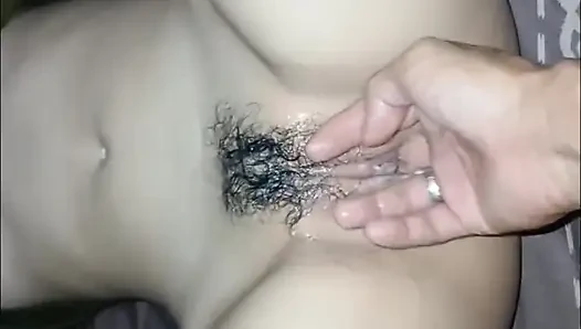 Gadis nakal asia lagi asik fingering sempitnya
