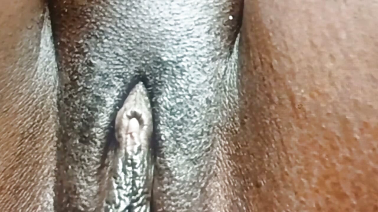 Burundian Woman: Discovery of Female Pleasure and the Clitoris »