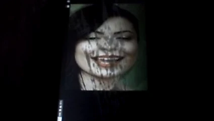 haraç canavar yüz miranda cosgrove