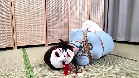 Xr25 - извивание и бондаж