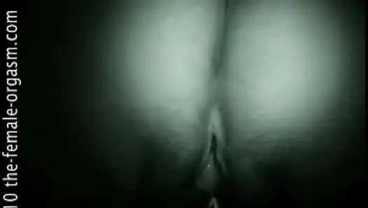 Т-бабочка трахает попкой вверх