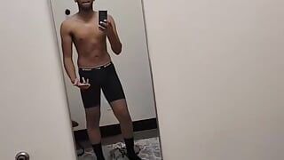 Miguel Brown enlève ses vêtements, vidéo 28