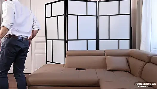 Yaşlı adam sıkı ıslak amcığımı büyük yarağınla sikiyor