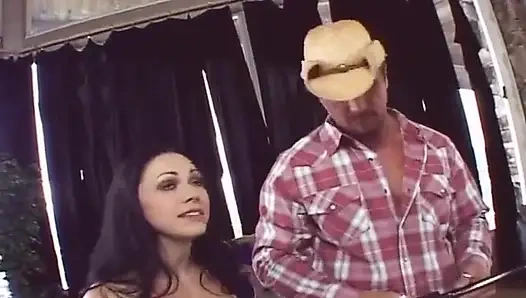 Gadis-gadis sempurna lagi asik ngentot habis-habisan sampai dicrot di mulut