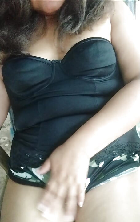 Vá lá fora para me dar prazer com um delicioso esguicho