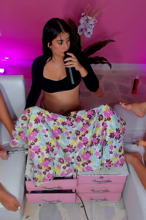 Tongue All Over That Juicy Pussy